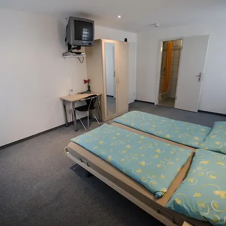 Drei Rosen Hotel 3*
